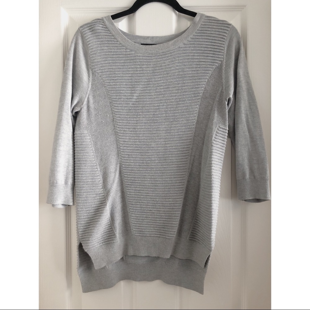 Trouve Gray Sweater Size Small